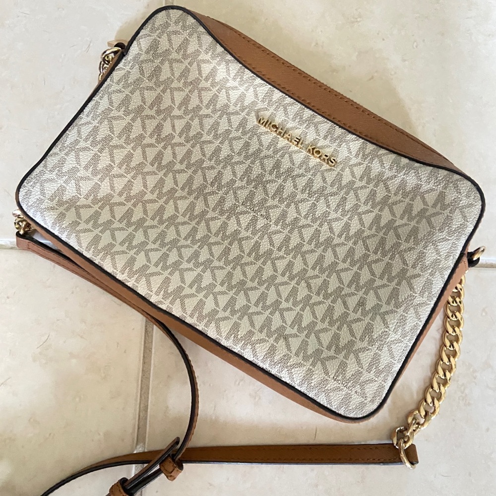 Michael Kors Crossbody Purse